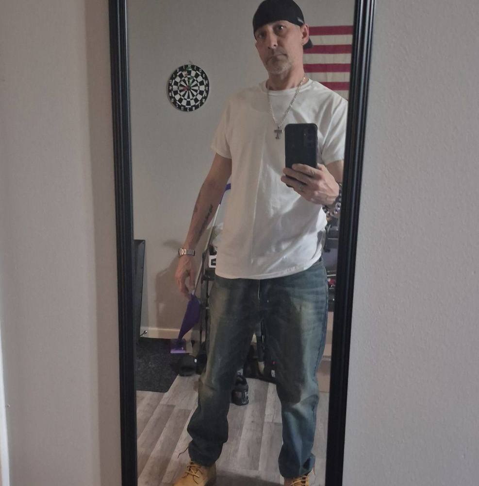 Meet your Posher, Travis